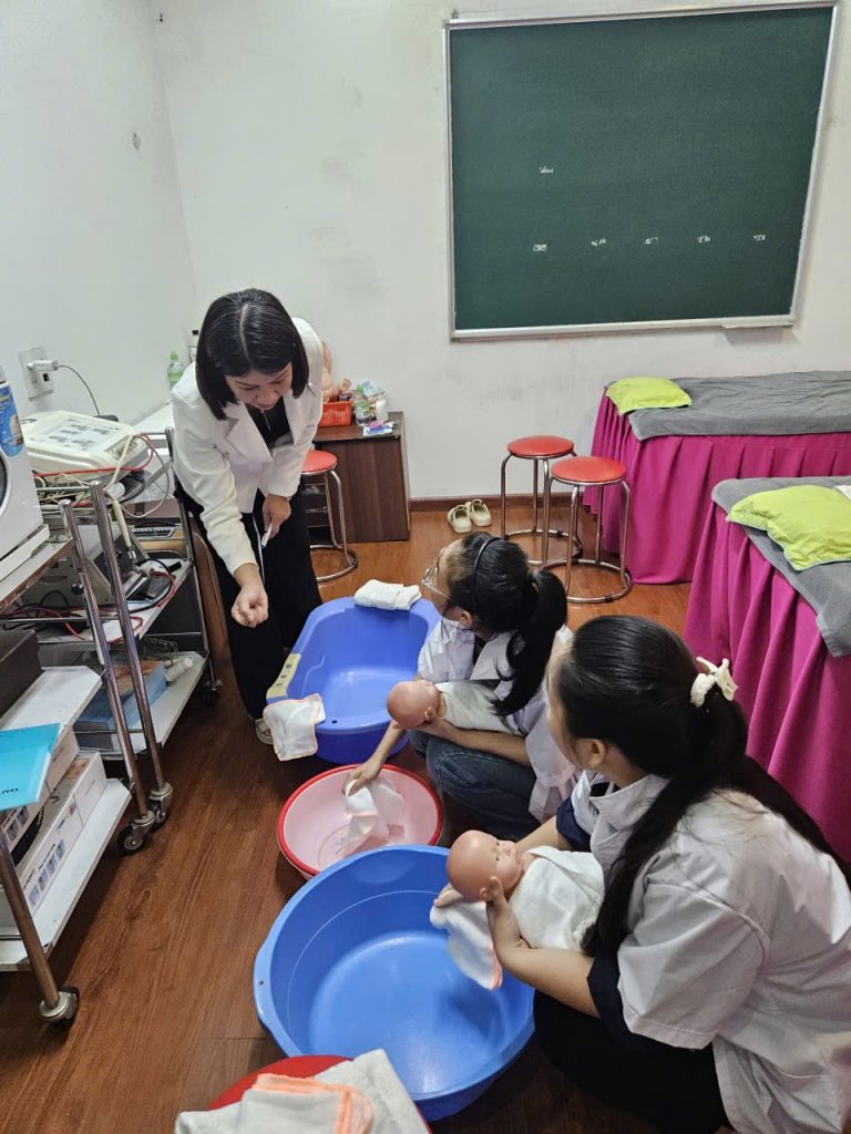 fb9e3348-0ff2-4f6c-b306-f89d0510986b